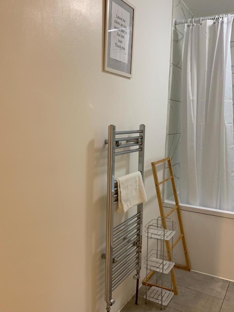 Cobbold Court Share Flat Apartment London Bagian luar foto