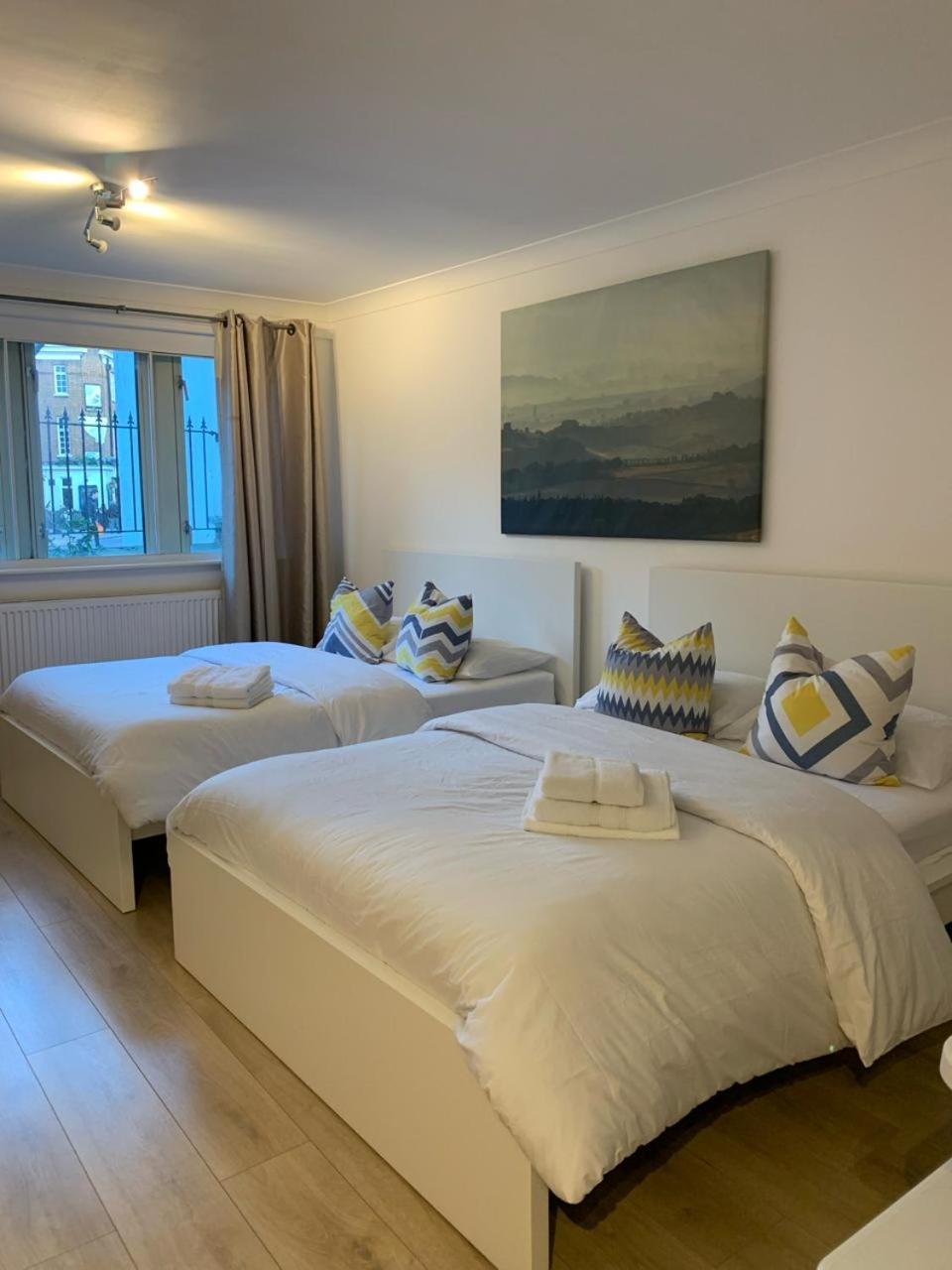 Cobbold Court Share Flat Apartment London Bagian luar foto