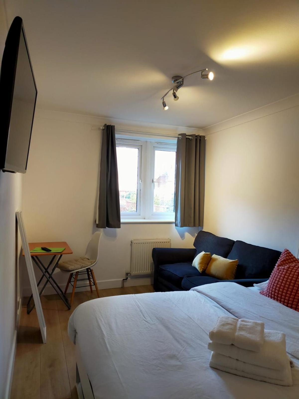Cobbold Court Share Flat Apartment London Bagian luar foto